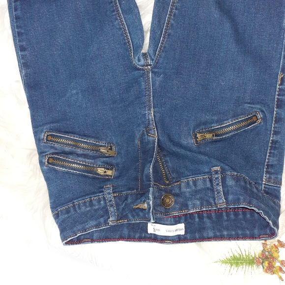 🌈Urban girls jeans size 8. Good condition - Picture 3 of 5